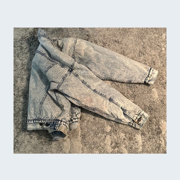 Vintage Unisex 1980's Denim Trucker Jacket by CIVICWEAR INTERNATIONAL - Picture 3 of 8